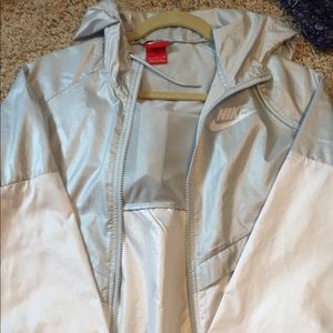 women’s nike jacket